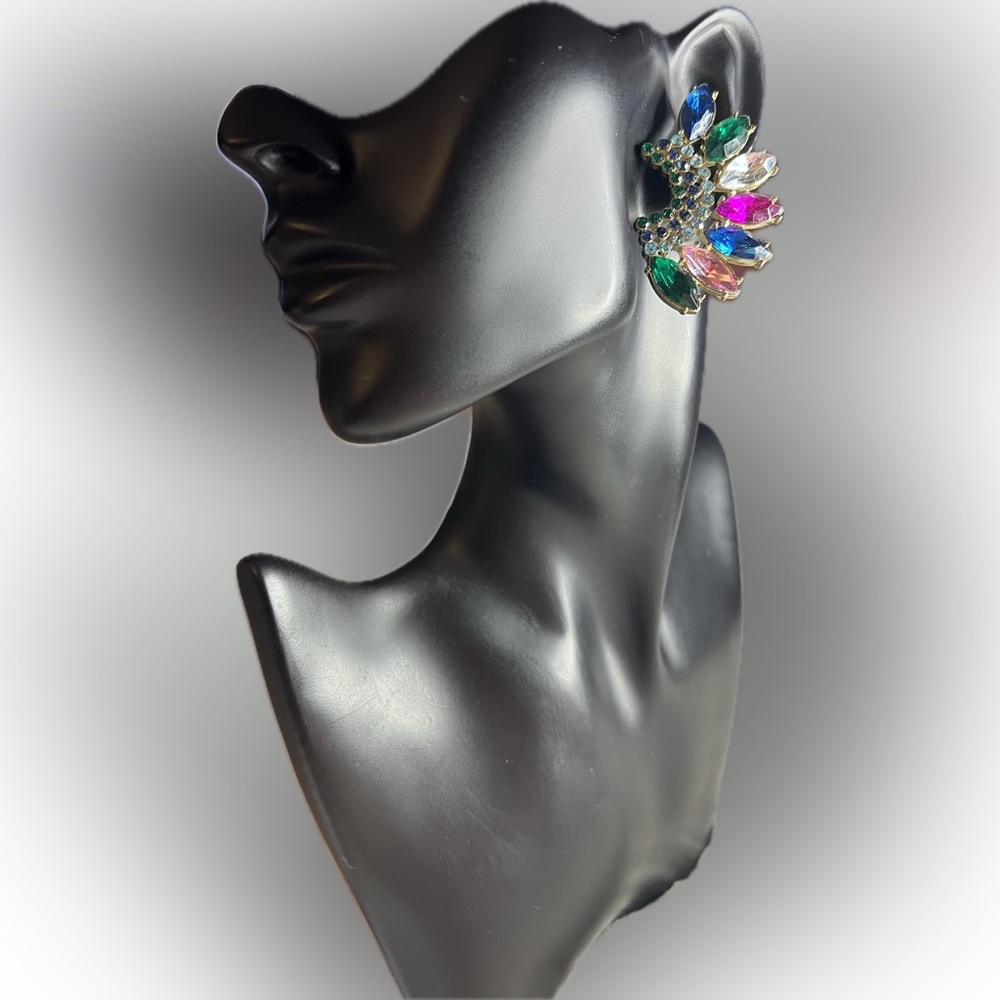 Vintage Style Crawler Statement Earrings Multi-Colored in Gold Tone Setting - Picture 3 of 9